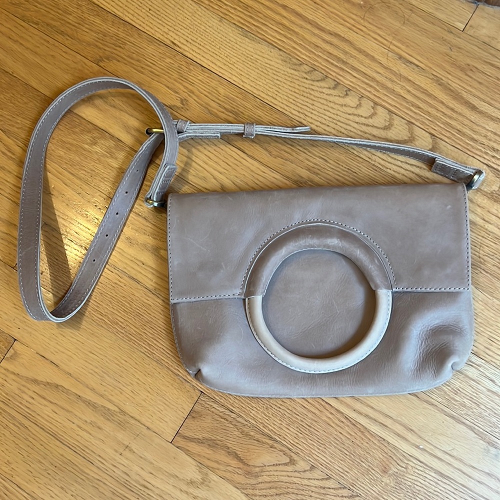 Able adjustable strap leather crossbody bag/clutch